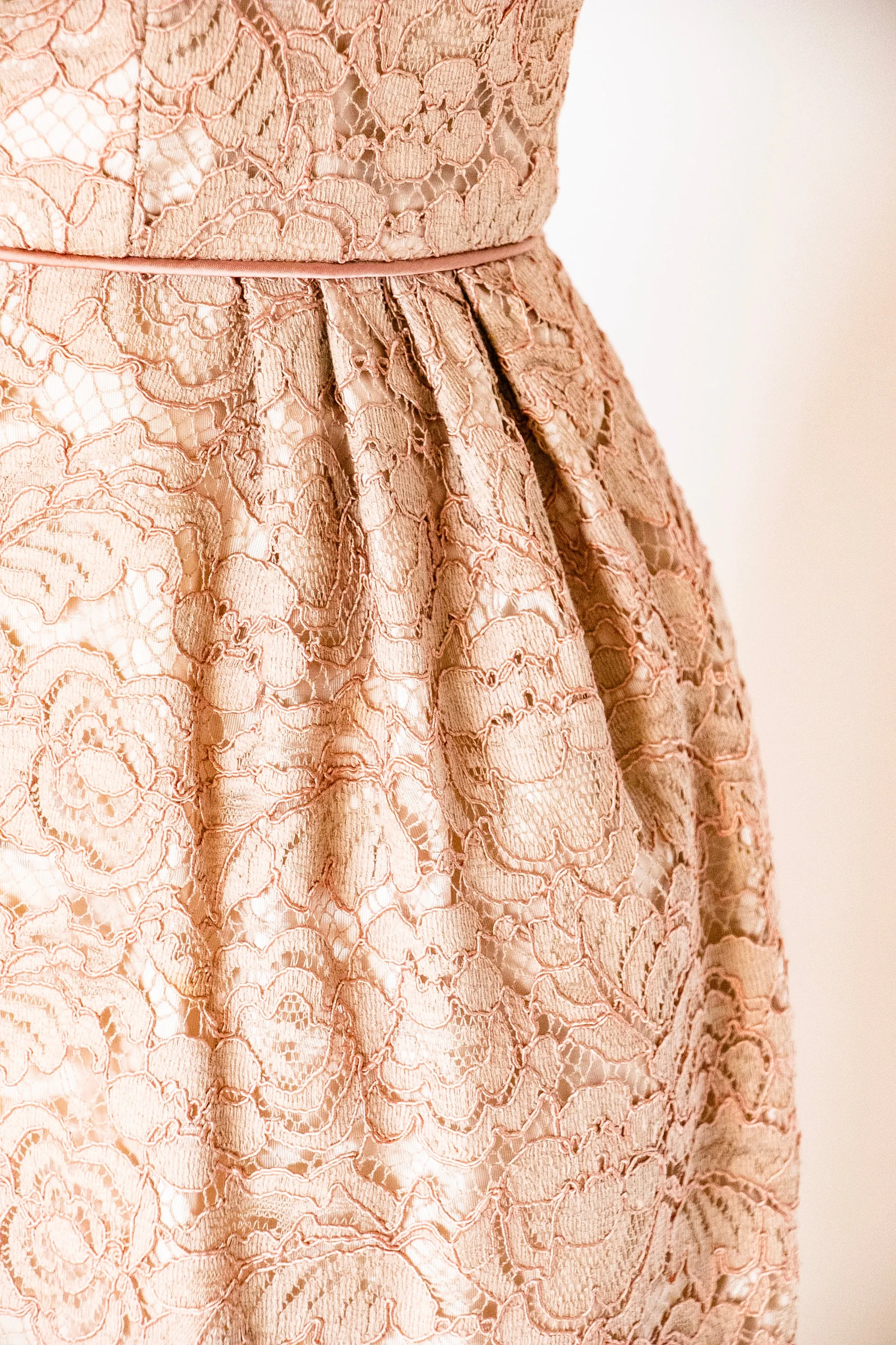 1950s Dress Beige Champagne Lace S/M