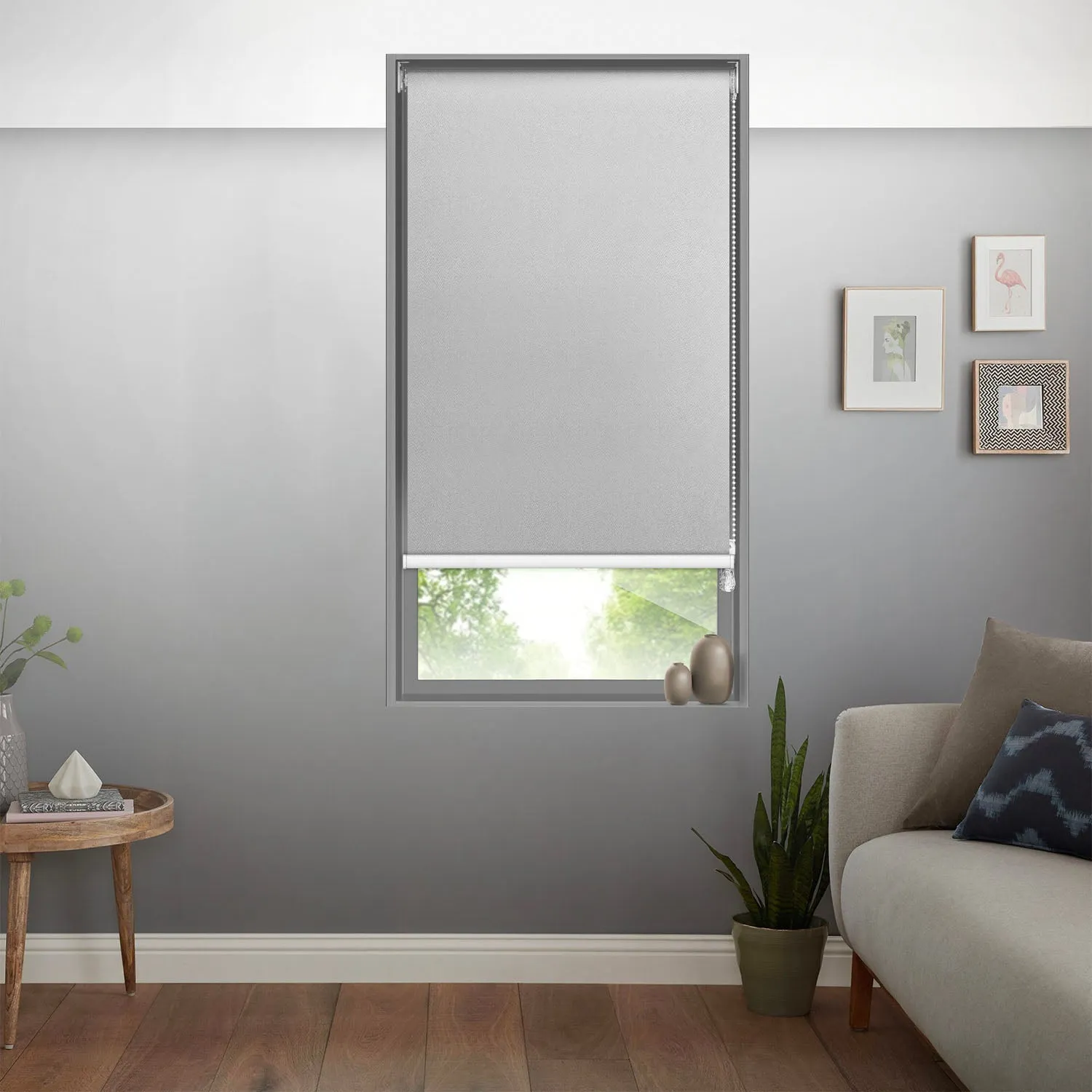 Blackout Roller Blind (100 x 250cm)