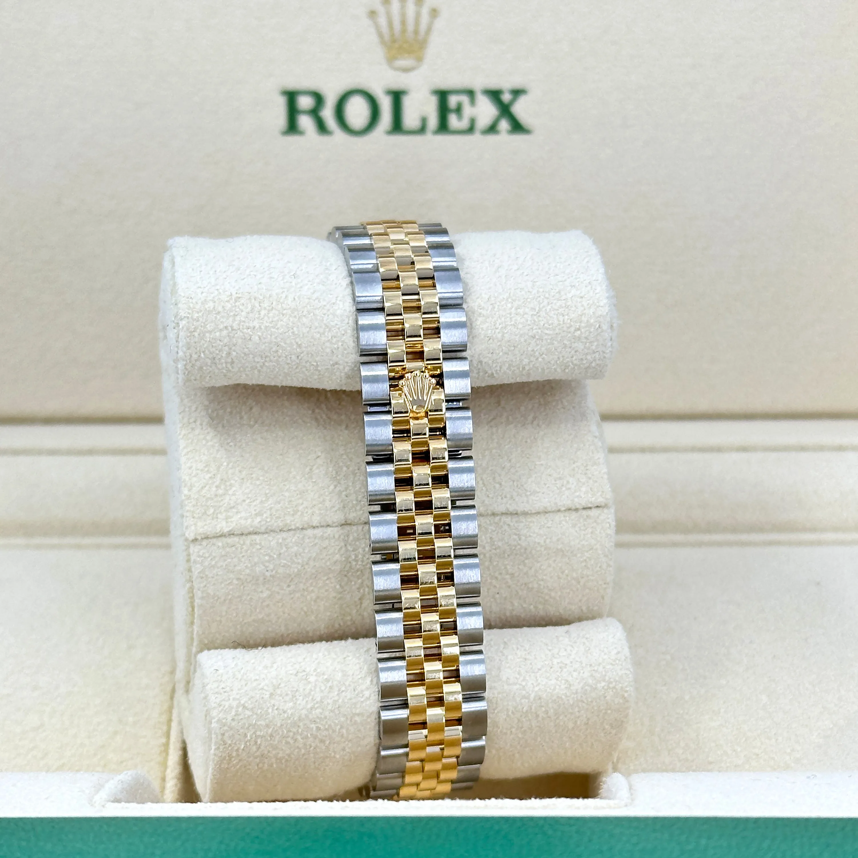 Rolex Lady Datejust 28, Oystersteel and 18k Yellow Gold, 28 mm, Champagne, Fluted, Jubilee, Ref# 279173-0001