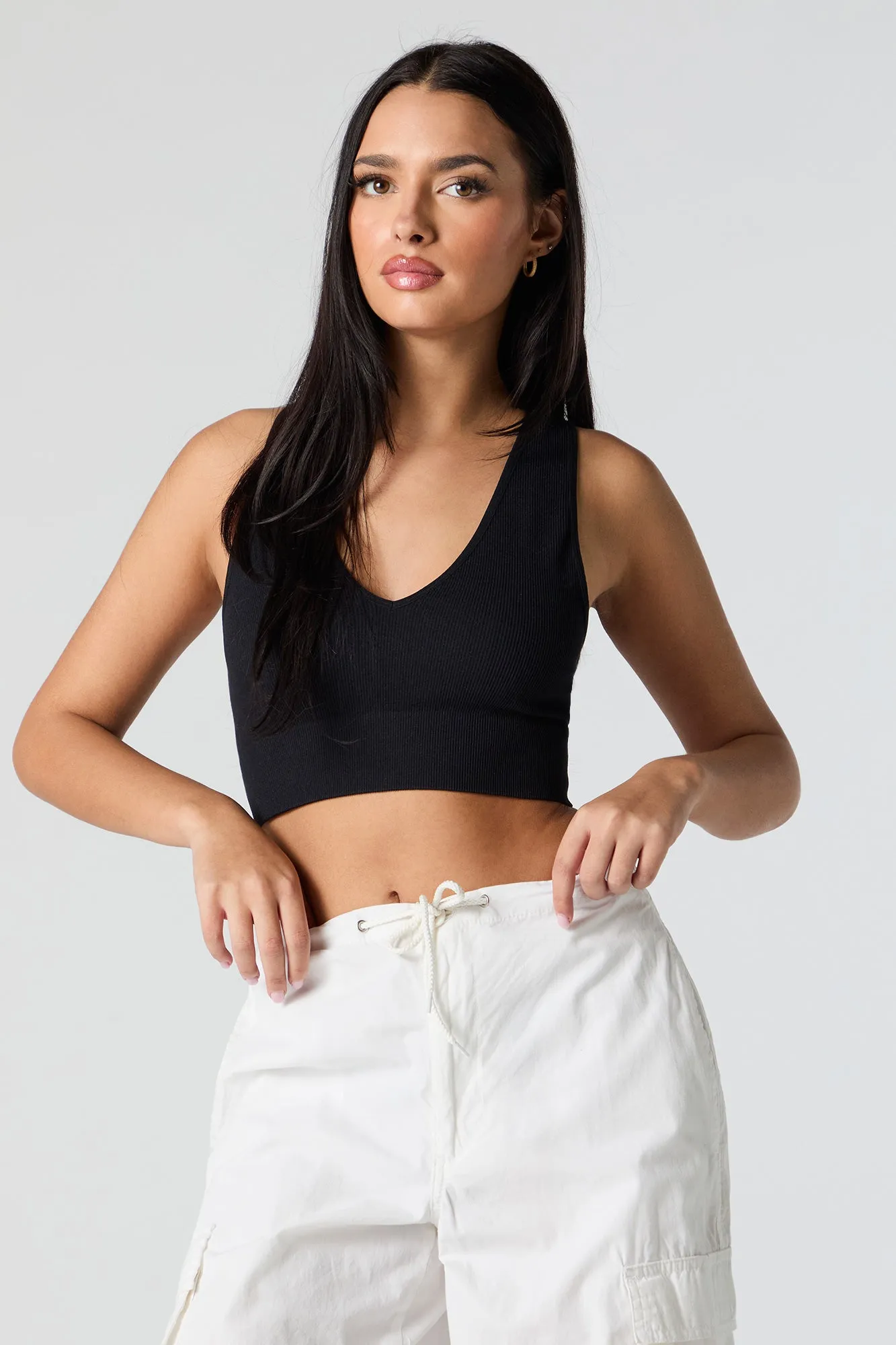 Seamless Ribbed V-Neck Cropped Tank