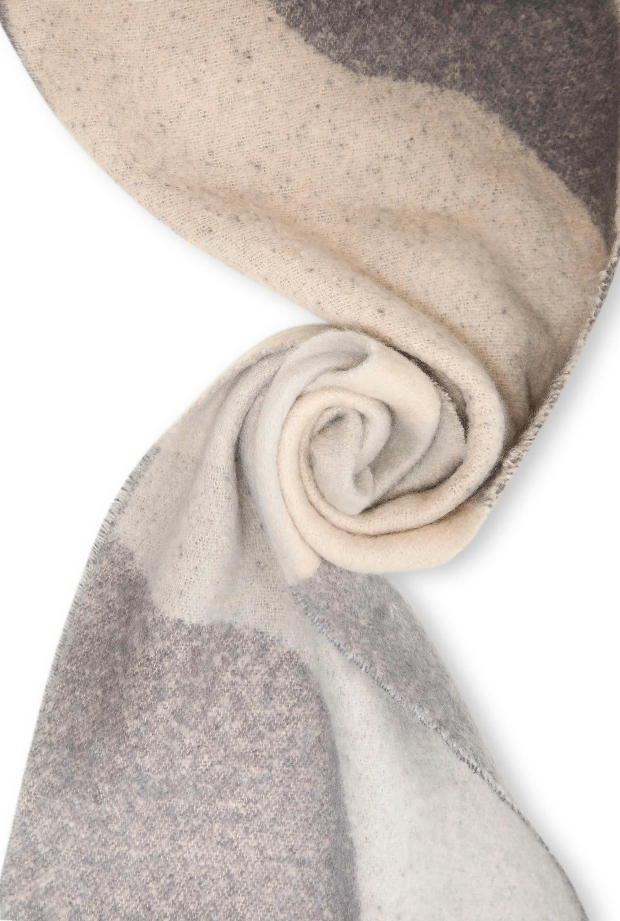 Wave Detail Grey Scarf